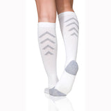 SIGVARIS 401CM00 15-20 mmHg Athletic Recovery Socks-Medium-White